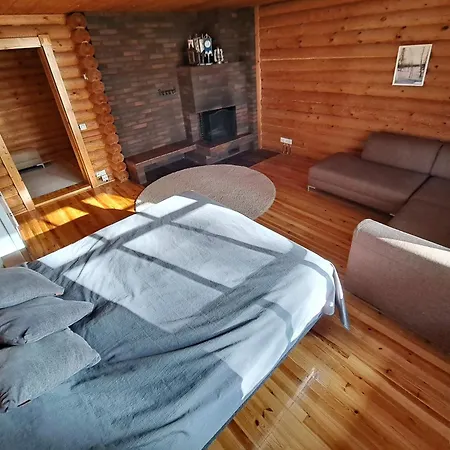 Poppanen Kannonkosken Piispalassa *